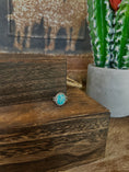 Load image into Gallery viewer, White Water Turquoise Rope Bezel Ring
