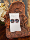 Load image into Gallery viewer, Je t'adore Pink Dahlia Cluster Earrings
